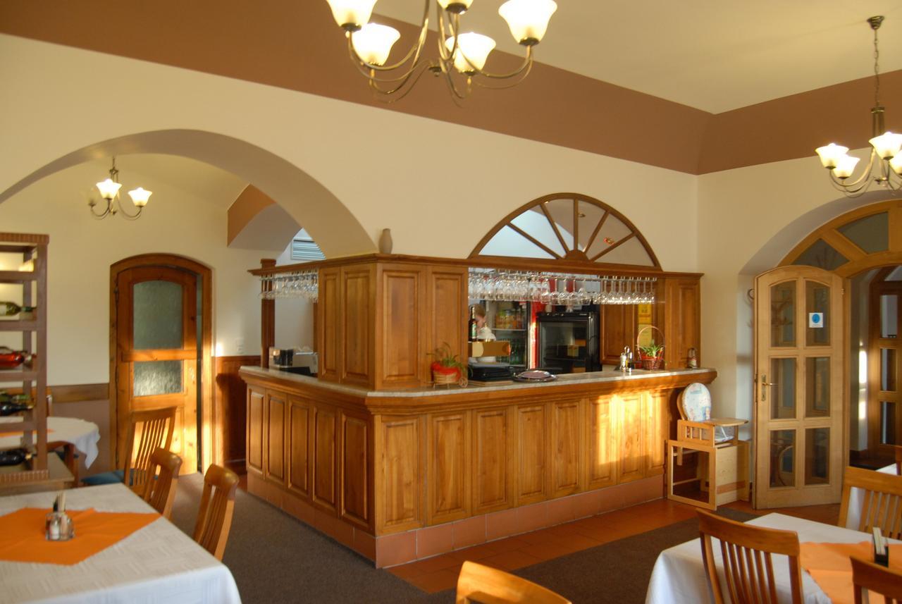 Hotel Atawa Rabí Екстериор снимка